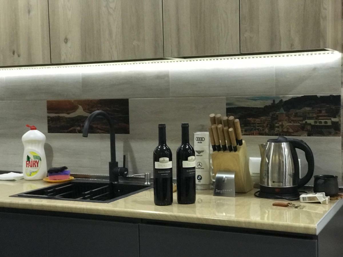 Luxury 4-Bedroom Apartment In The Center Tiflis Dış mekan fotoğraf