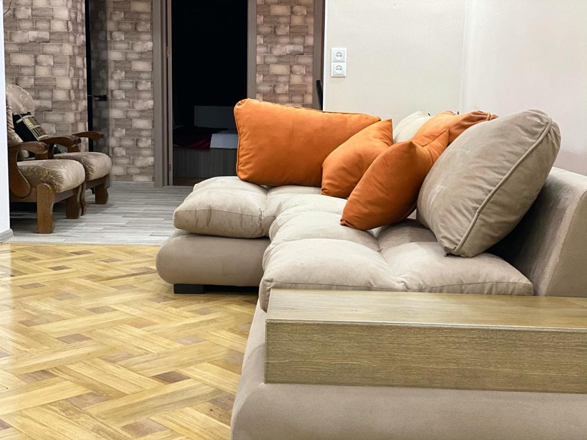Luxury 4-Bedroom Apartment In The Center Tiflis Dış mekan fotoğraf